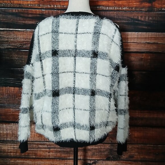 Express Sweater XS Slit Shoulder Black White Plaid Fuzzy Eyelash Knit - Picture 4 of 9
